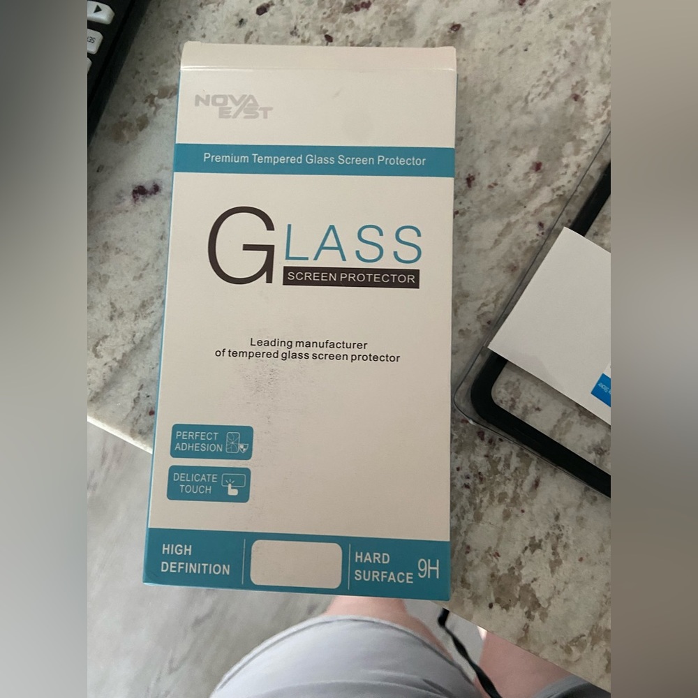 iPhone screen protector